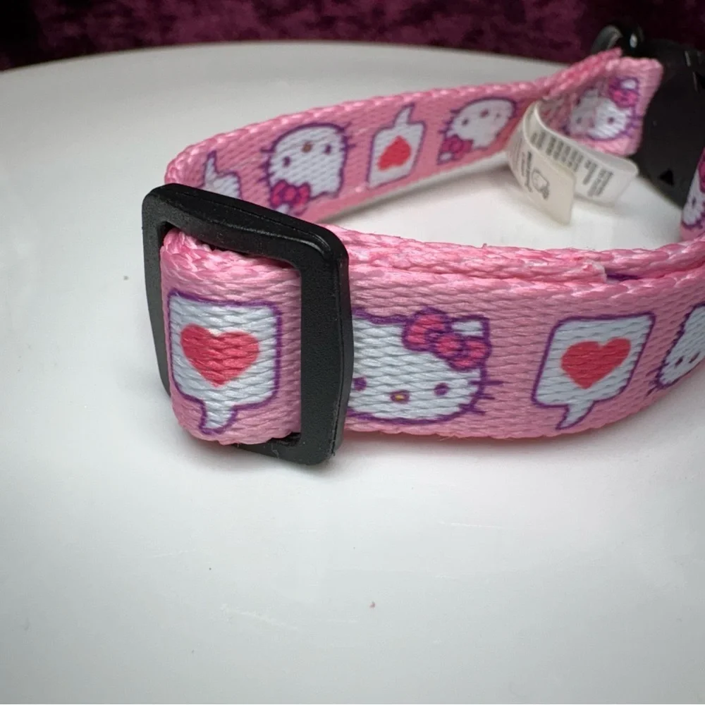 Sassy Meow Sanrio Hello Kitty Pink Heart Break Away Cat  Collar & Leash - MEDIUM